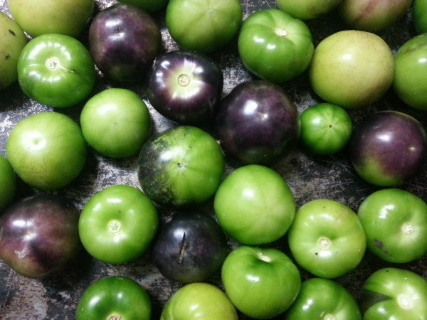 Recipe: Roasted tomatillo salsa verde